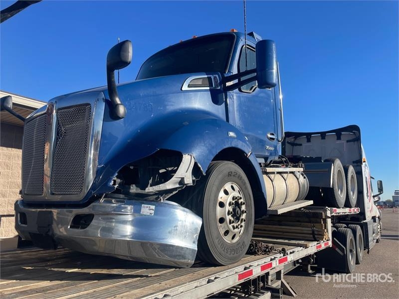 Tracteur routier Kenworth T-680 6x4 T/A Day Cab — occasion 2022