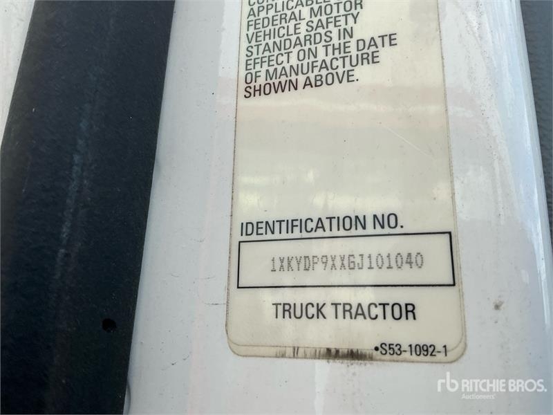 Tracteur routier Kenworth T-680 6x4 T/A Day Cab — occasion 2016