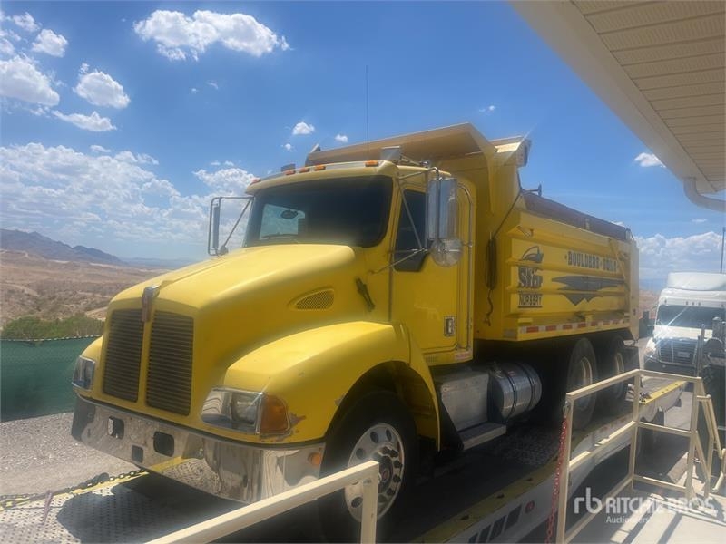 Kenworth T300