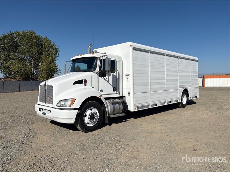 Camion boissons Kenworth T370 — occasion 2014