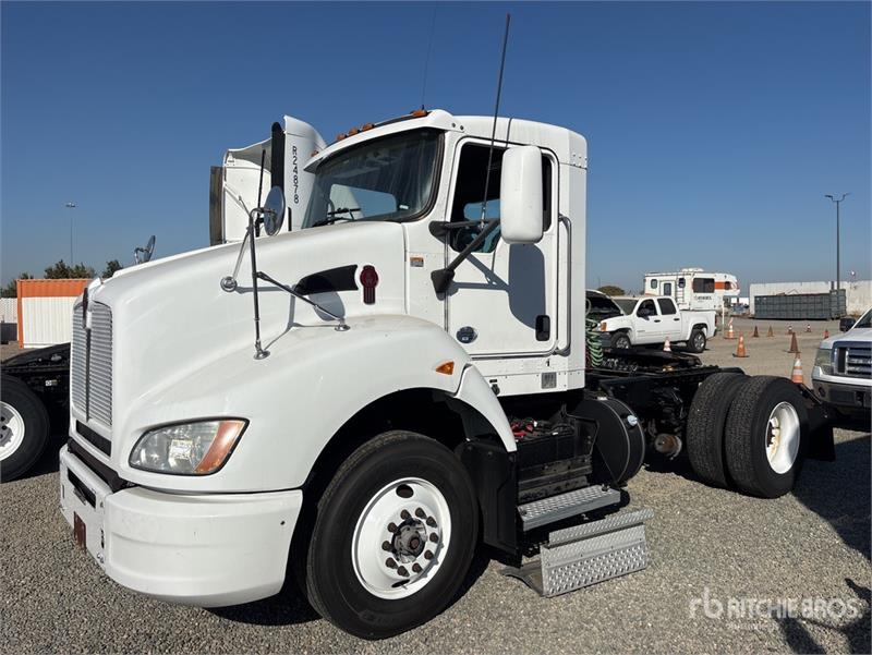 Tracteur routier Kenworth T400 — occasion 2015