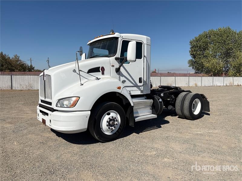 Tracteur routier Kenworth T400 — occasion 2015