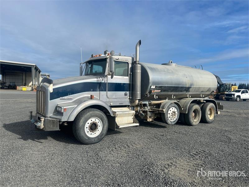 Camion citerne Kenworth T800 — occasion 1994