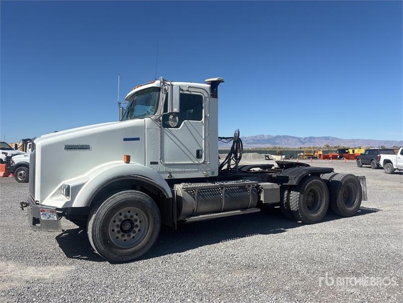 Tracteur routier Kenworth T800 — occasion 2005