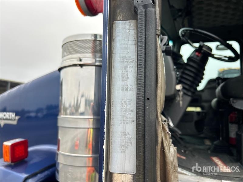 Camion benne Kenworth T800 — occasion 2002