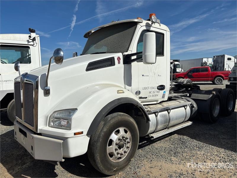 Kenworth T880