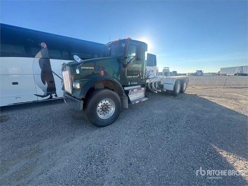 Kenworth W900