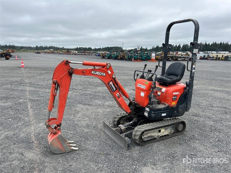 Kubota K008-3