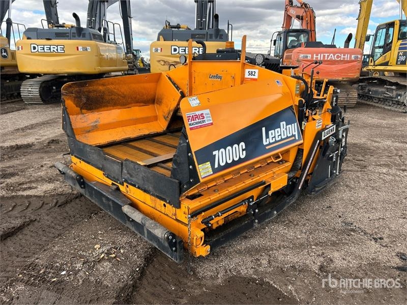 Finisseur LeeBoy 7000C Track Asphalt Paver — occasion 2025, 125 h