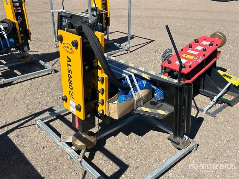 Équipement de clôture LYALS ALS680 Skid Steer Post Driver (Unused) — occasion 2026