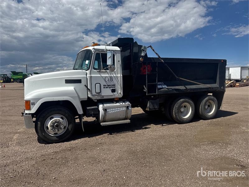 Mack 6x4 T/A Dump Truck