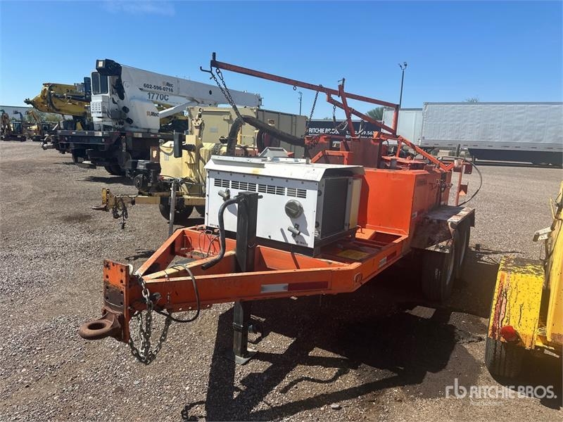 Marathon trailer Pavement Sealer
