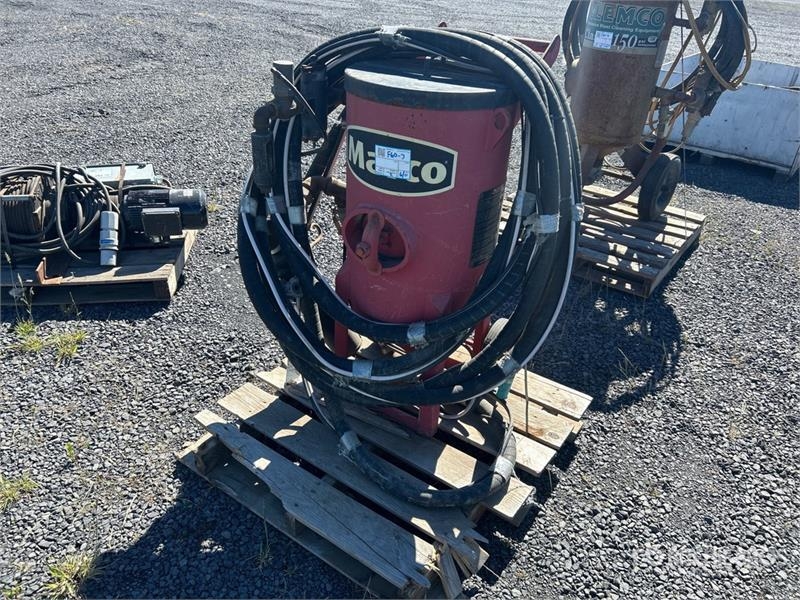 Marco Pneumatic Abrasive Blast Pot Sand Blaster