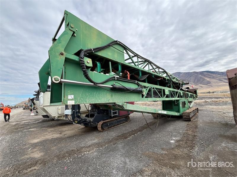 McCloskey ST100T 36 in x 100 ft Tracked Stacking 36 in x 100