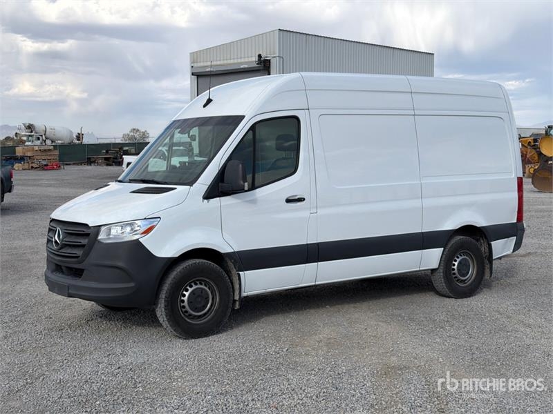Fourgon utilitaire Mercedes-Benz Sprinter 2500 Cargo Van — occasion 2020