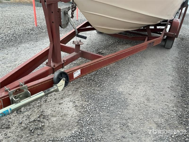 Metal Craft Craft 24 ft T/A Boat Trailer