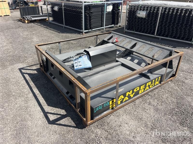 Mower King SSRC 72 in Skid Steer Brush Cutter (Unu