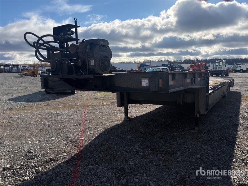 Remorque surbaissée Muval 4870ST 25 ton T/A Hydraulic Tail — occasion 2000