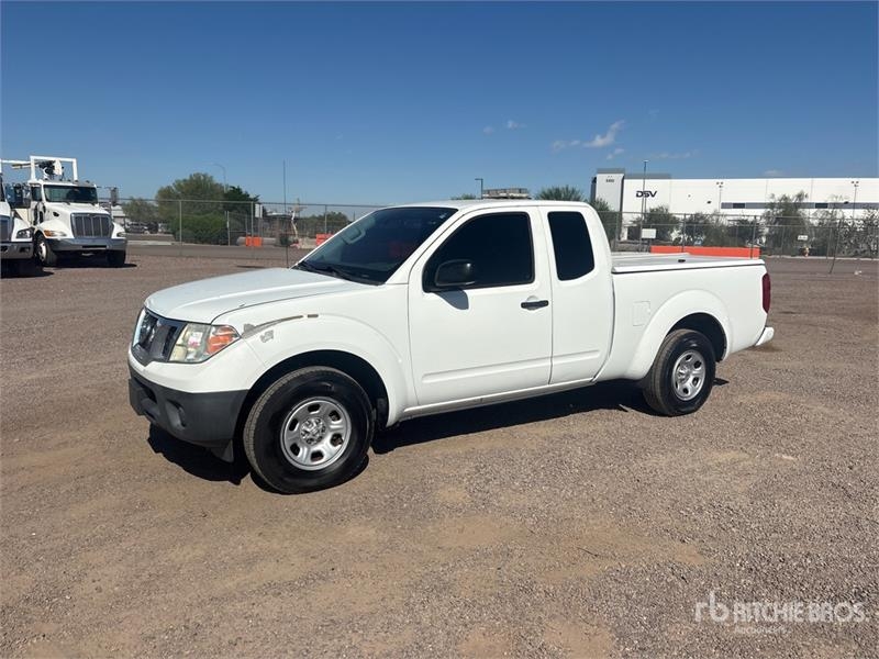 Fourgon utilitaire Nissan Frontier 4x2 Extended Cab Pickup — occasion 2018