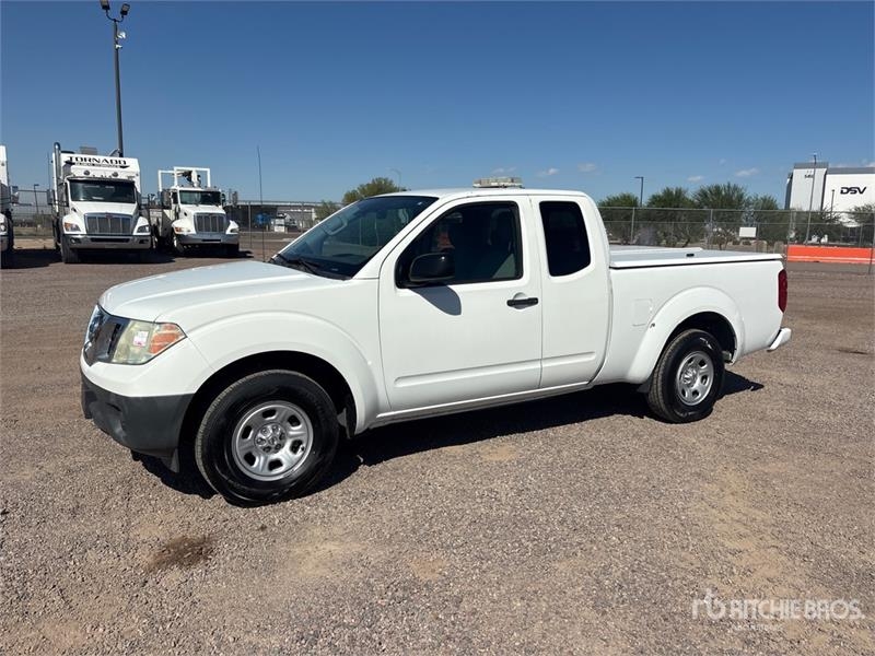 Fourgon utilitaire Nissan Frontier 4x2 Extended Cab Pickup — occasion 2018