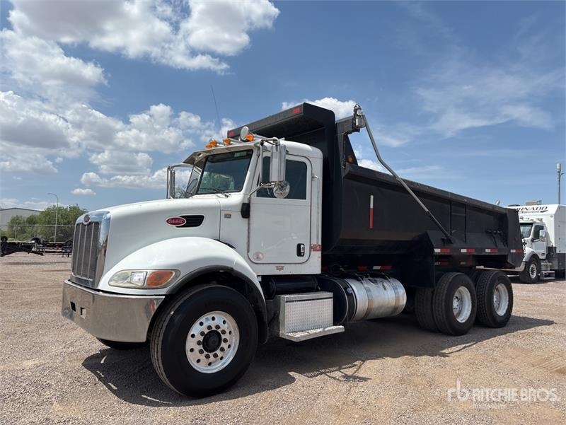 Peterbilt 348