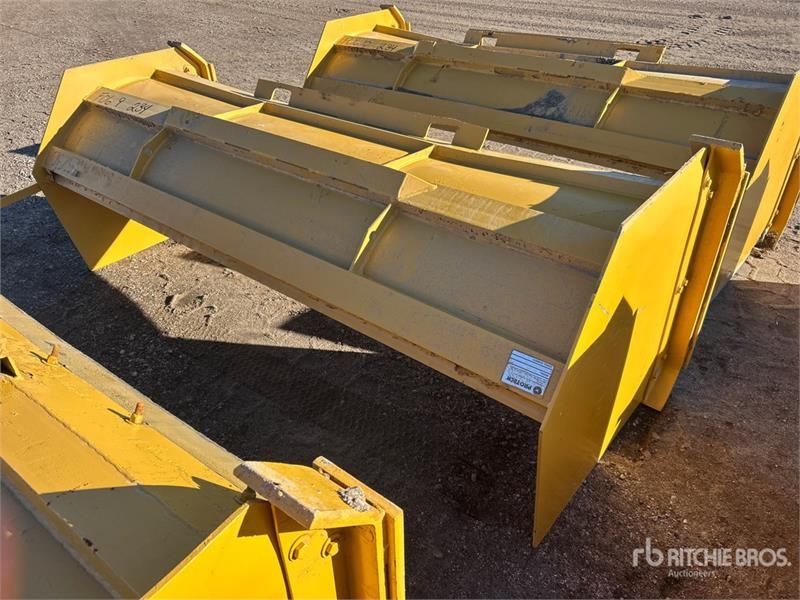 Chasse-neige Pro-tech SP08S 96 in Skid Steer Snow Pusher — occasion