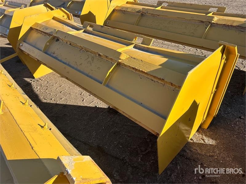 Chasse-neige Pro-tech SP08S 96 in Skid Steer Snow Pusher — occasion