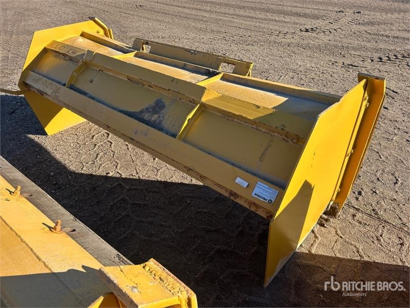 Chasse-neige Pro-tech SP08S 96 in Skid Steer Snow Pusher — occasion
