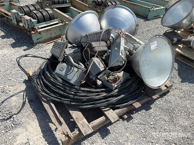 Quantity of (4) Pallets of Work Lights