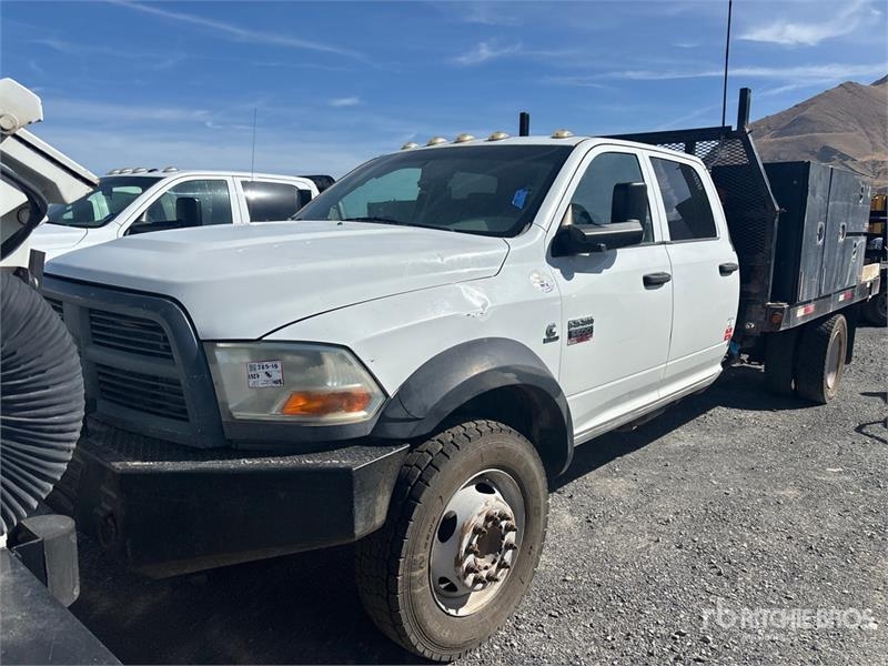 Camion plateau RAM 5500 — occasion 2012
