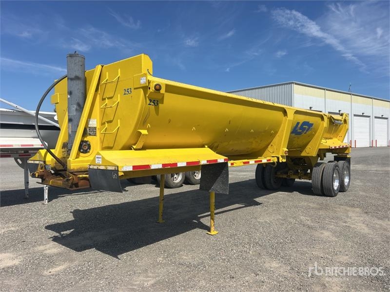 Ranch 32 ft T/A End Dump Trailer