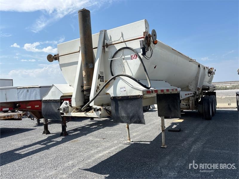 Ranco 35 ft Tri/A End Dump Trailer