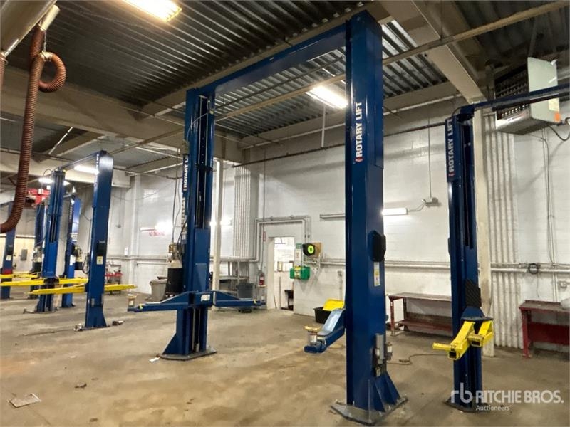 Rotary SPO15N310 2 Post 15000 lb Vehicle Lift
