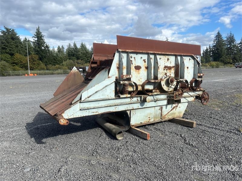 Skid-Mounted Screen