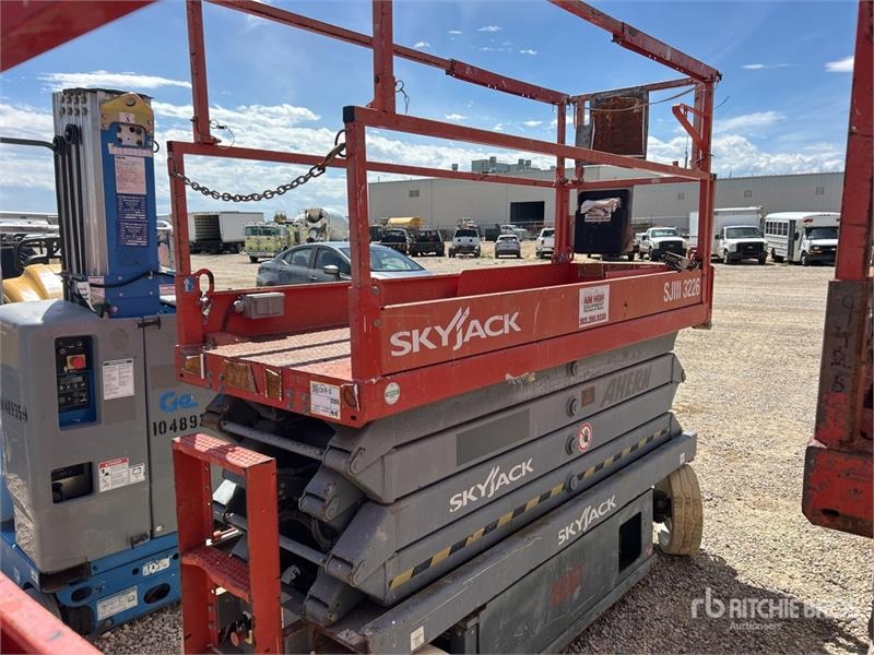 SkyJack SJ III 3226
