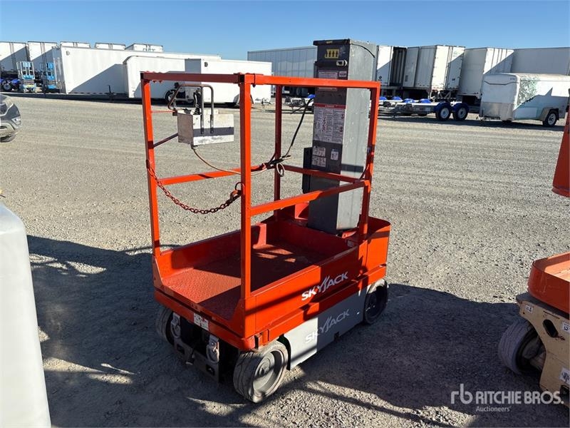 SkyJack SJ12