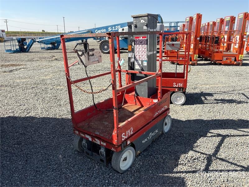 SkyJack SJ12