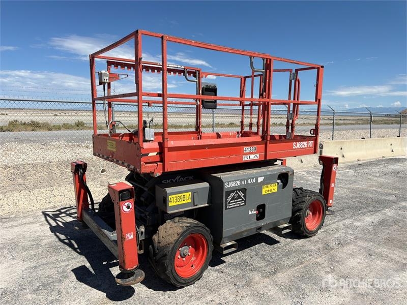 SkyJack SJ6826 RT