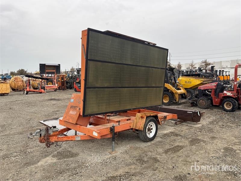 Solar Arrow Board