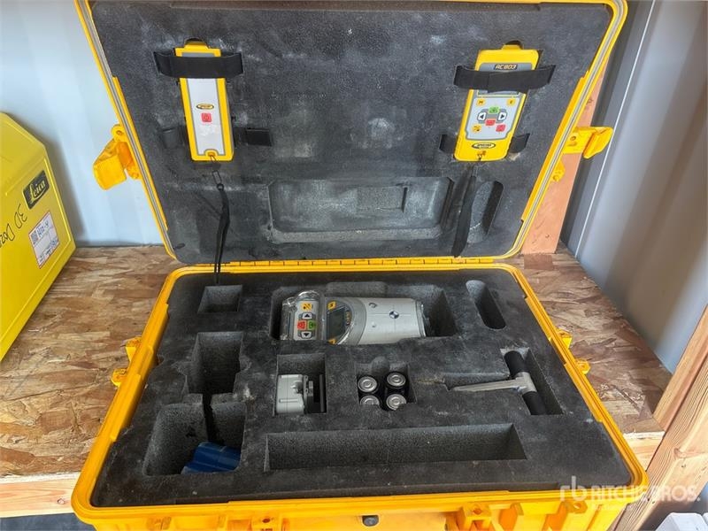 SPECTRA Precision DG813