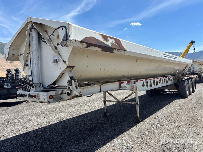 Trail King 35 ft Tri/A Side Dump Trailer