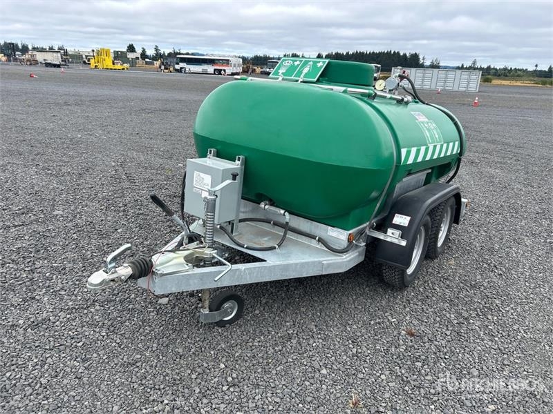 Trailer Engineering T/A Safety Shower/Eye Wash Trailer