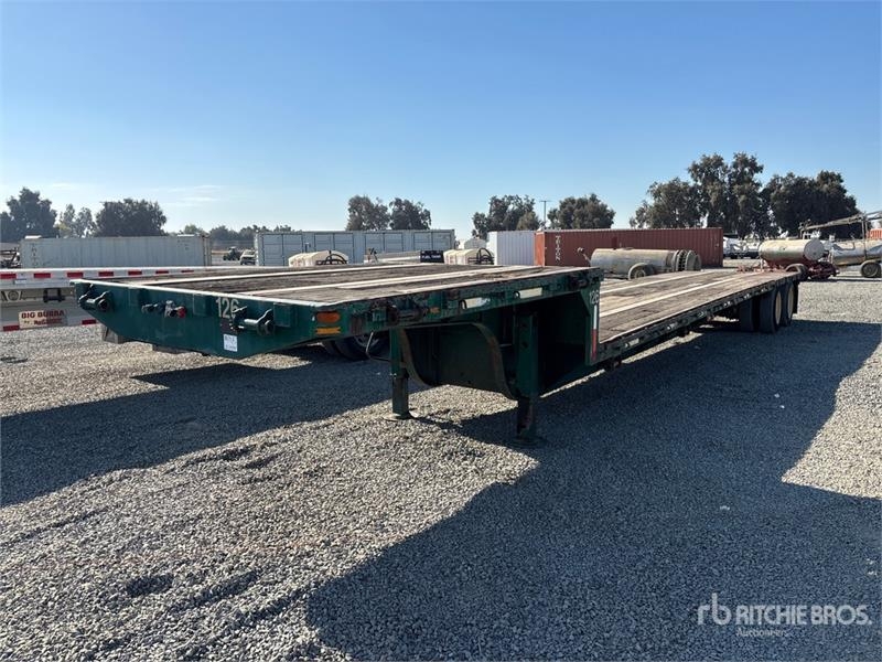 Remorque surbaissée Utility 45 ft T/A Step Deck — occasion 1983