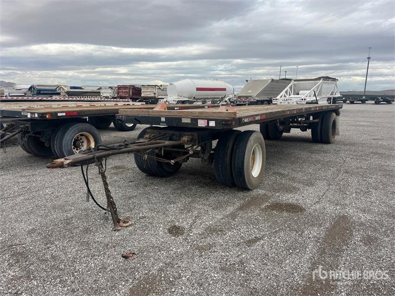 Remorque à ridelles Utility FF2C 27 ft T/A Turntable Pup Flatbed — occasion