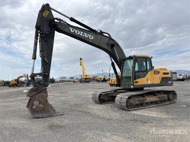 Volvo EC220 DL