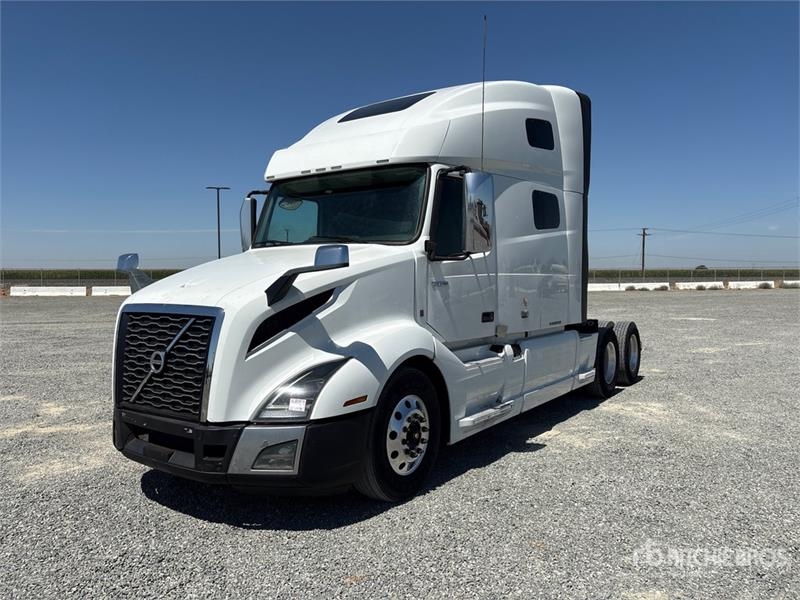 Volvo VNL760