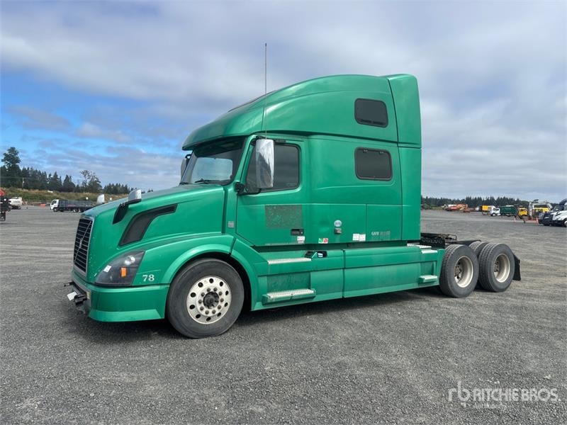 Volvo VNL760