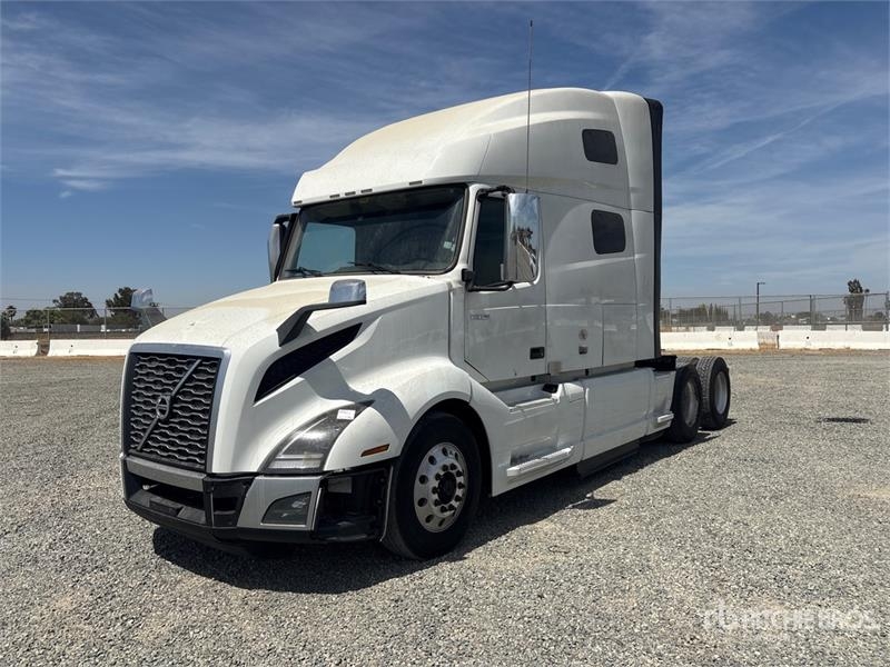 Volvo VNL760