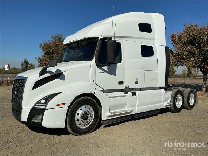 Tracteur routier Volvo VNL760 — occasion 2022