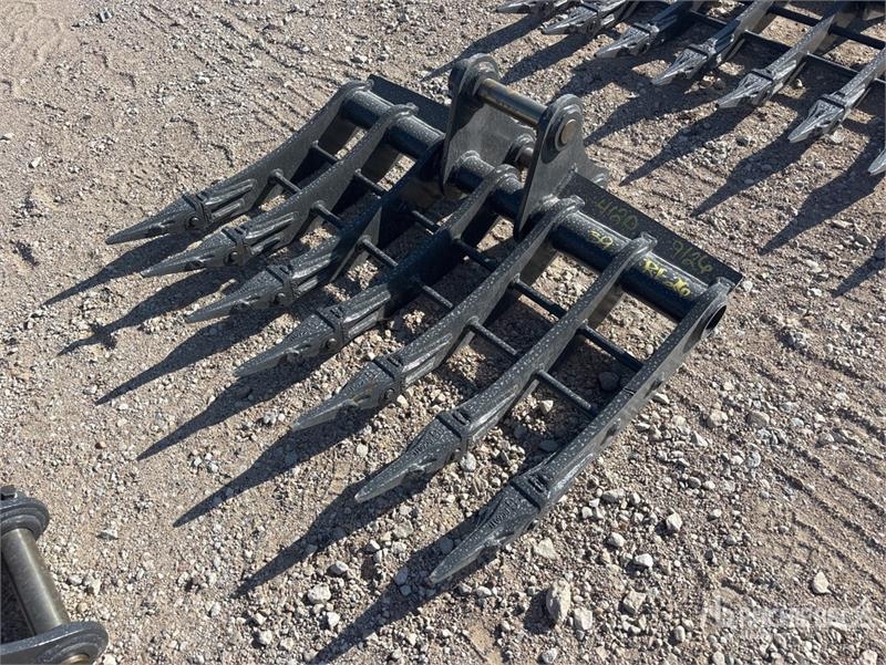 Faneur Caterpillar Warrior WBRC05-1000 39 in Rake - Fits 305 — occasion 2026